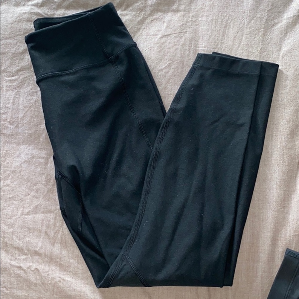 Ov Textured Compression 3/4 Warm Up Leggings - image 1